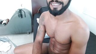 La visita de mi madrastra y mi hermanastra me dejo muy cachondo