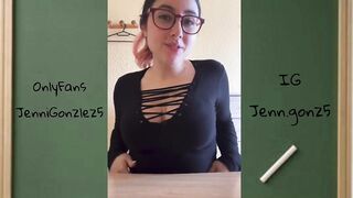 PROFESORA CACHONDA SE FOLLA EN CLASE