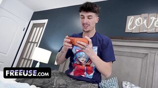 Kawaii Hentai Fembot Lola Cheeks Obeys Each Command In Ultra-Cute Cosplay