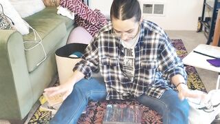 opening my birthday present!!!