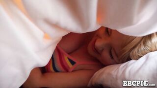 Stepbro drops many many loads inside golden-haired stepsis