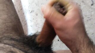 MASAJE DE VERGA CON GEL DE MENTA