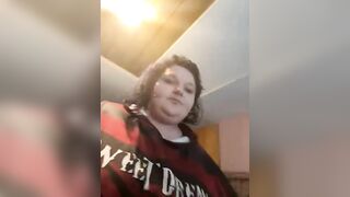 quick peep show from a big beautiful woman