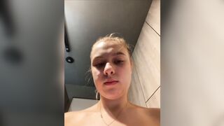 Bizarre Squirting in the gym