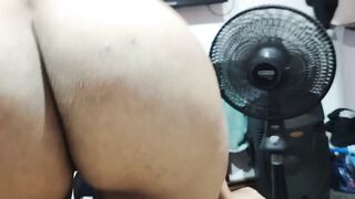 La perra de mi hermanastra tiene el culo gigante