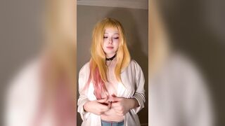 Large titties bounce as that babe teases herself ????