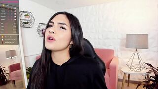 Jiggly Ass Bounce Party – big beautiful woman Web camera’s Natural Lure