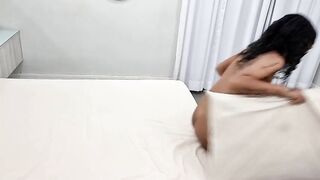 Behind the scenes of the 1st time in porn of the youthful Dessinha Carioca banging with Jr Doidera.