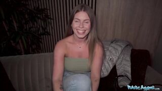 I discovered a lost hotty with fascinating large boobs and butt - Public Agent