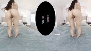 VRALLURE How Well Do U Know Avery Ebony?