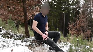 Wetting and Edging Outdoors in Freezing Cold