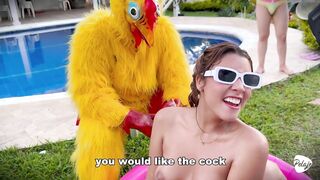 Frisby's chicken organizes fight between ALIX VLOGS and LARA ROSS to watch who will screw his bulky ramrod