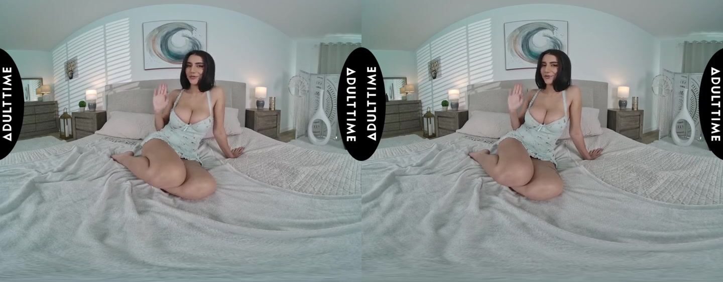 UP CLOSE VR - Roxie Sinner Large Bazookas Cleavage Date Talk Leads To Intensive POV Hardcore Session 