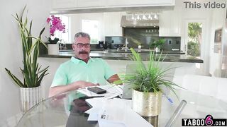 Latin stepdaughter provoking her stepdad with vids and fotos