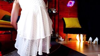 SOLO WOMAN'S FEET WISH HIGH HEELS IN DELICATE SURRENDER