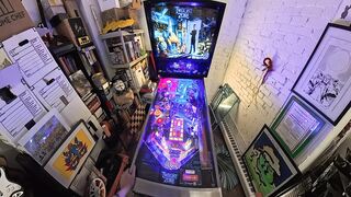 ilight Zone Pinball "Lost In the Zone" with Elvira Canaveral