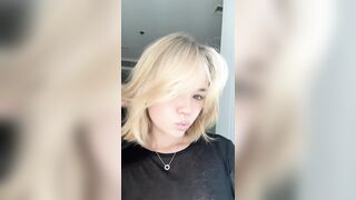 Check out my profile, it’s sexy ????