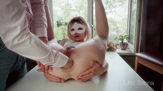 I love it when u see my butt get fisted by a giant hand