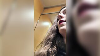We get stuck in the elevator in advance of gonna a kink party - VLOG
