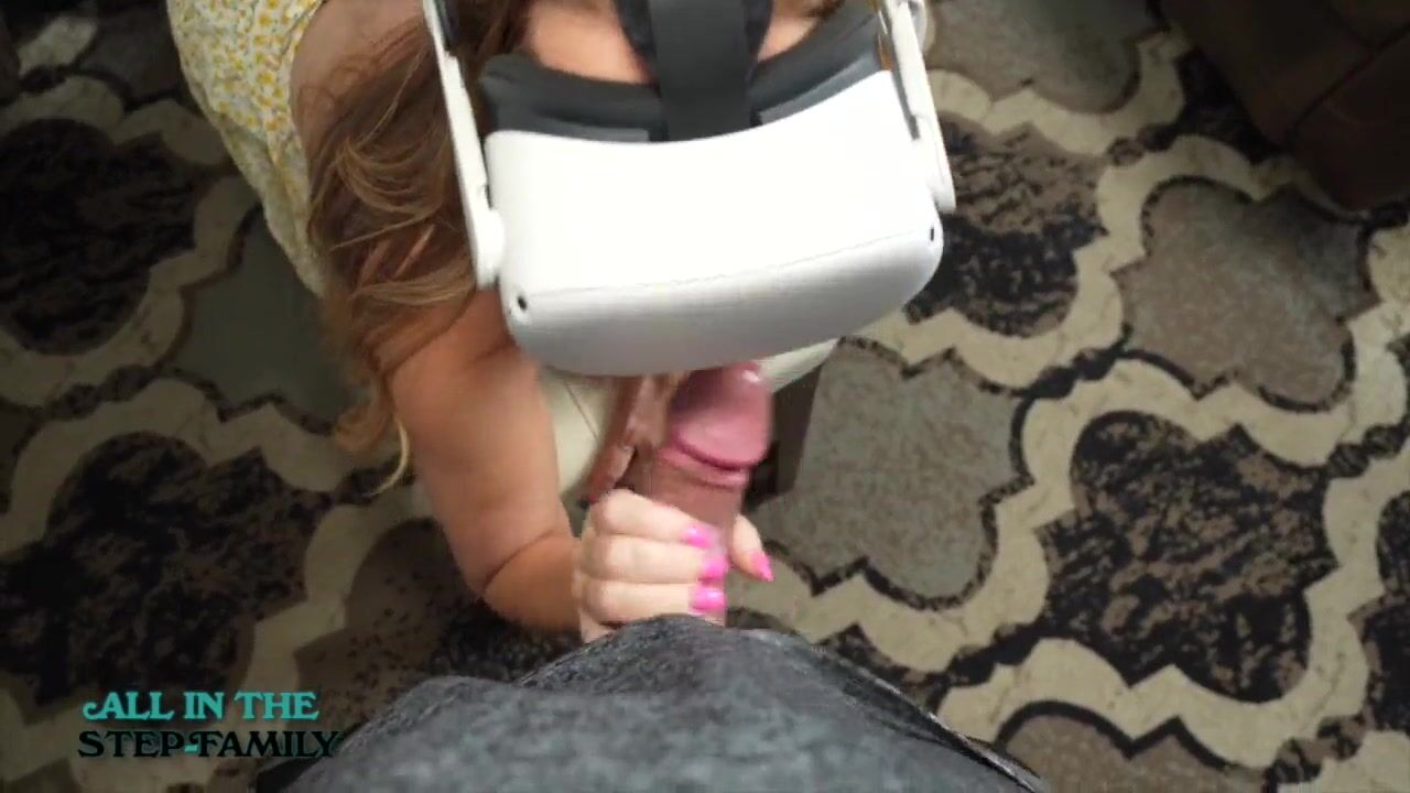FREE FULL CLIP! Dumb StepMom Tricked by VR Gamer StepSon 