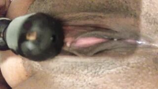 VIBING MY TAUT CLITORIS UNTIL I CUM ( I STARTED DRIPPING )