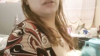 Amamantando mi peluche