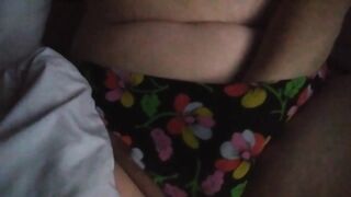 big beautiful woman rubs her vagina in hawt pants