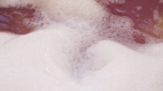 See me play with my FRESH Waterproof Thrusting Bunny! EVOLVED NOVELTIES