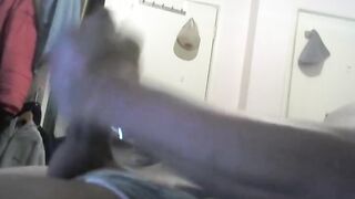 Thick BBC cums