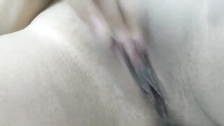 Latin babe wench playing with cunt