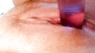 See me play with my vagina until I squirt