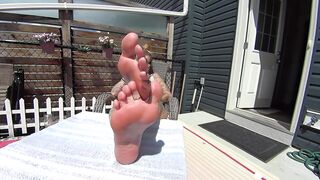 The Cutie Next Door Show's Off Her Ideal Pink Soles!