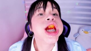 Lila Jordan swallows a lot gummy bears