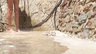 Girlfriend take a stripped shower in public