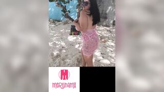mother I'd like to fuck AMATEUR MEXICANA VISITA A LA PLAYA TOPLESS