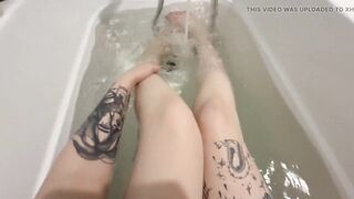 Playing with My Vagina Underwater 4K. Foot Fetish