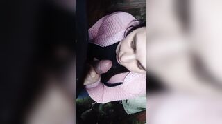 Amateur sex: Married woman swallowing milk in the forest.