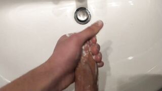 Large knob and biggest spunk flow from a teen