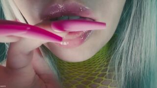 asmr spit painting on u