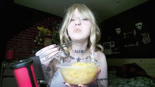 HIGH MUKBANG CHEESY RAMEN