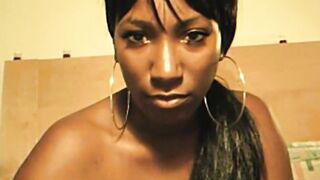 Snatch toying black teen pleasures herself