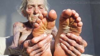 Granny Foot Oil Play - Self Massage Makes Her Slutty and Oozing