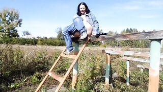 Pissing Fetish Aged mother I'd like to fuck Sitting on Stairs Outdoor Freaks Retro