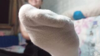 КУКОЛД ПОВ ЛИЖИ МОИ ГРЯЗНЫЕ НОСОЧКИ И ОГРОМНЫЙ ДИЛДО ч.two JOI ОБРАТНЫЙ ОТСЧЕТ. ЭВЕЛИНА РОУЗ