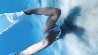 Large Booty Girl Kayci Kaylani Exposed Underwater Diving and Masturbation
