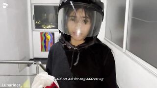 A delivery beauty goes to the wrong address and ends up getting banged by the wrong customer