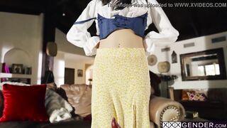 Sexy Lalin girl Snow White Emily Willis drilled by a t-girl Queen Natalie Mars