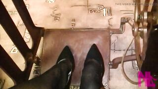 Vintage_sewing on My Granny's Old Singer Sewing Machine in Ebony Hose and Suede Louboutins