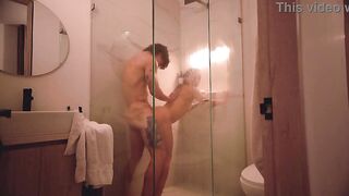Real and ardent sex in the shower! I can't hold back and I cum in her butt...