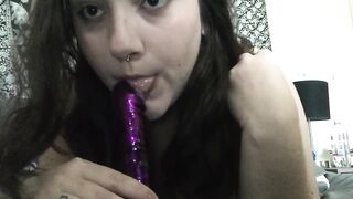 alt gal likes sucking